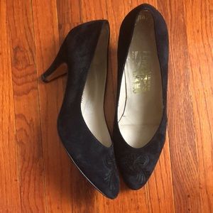 Salvatore Ferragamo Saks 5th Avenue Black Suede Pumps Size 7